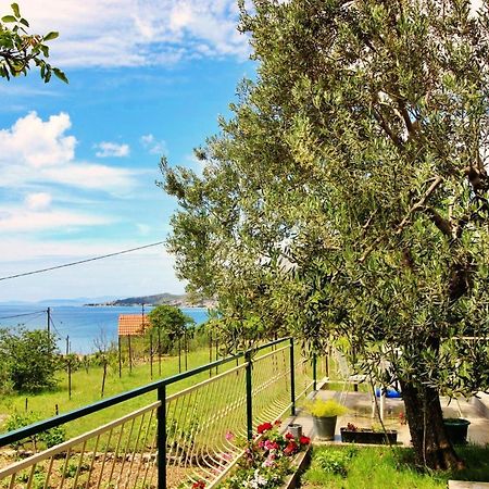 Holiday Home Jozo أوميس المظهر الخارجي الصورة