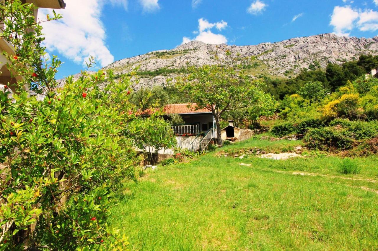 Holiday Home Jozo أوميس المظهر الخارجي الصورة