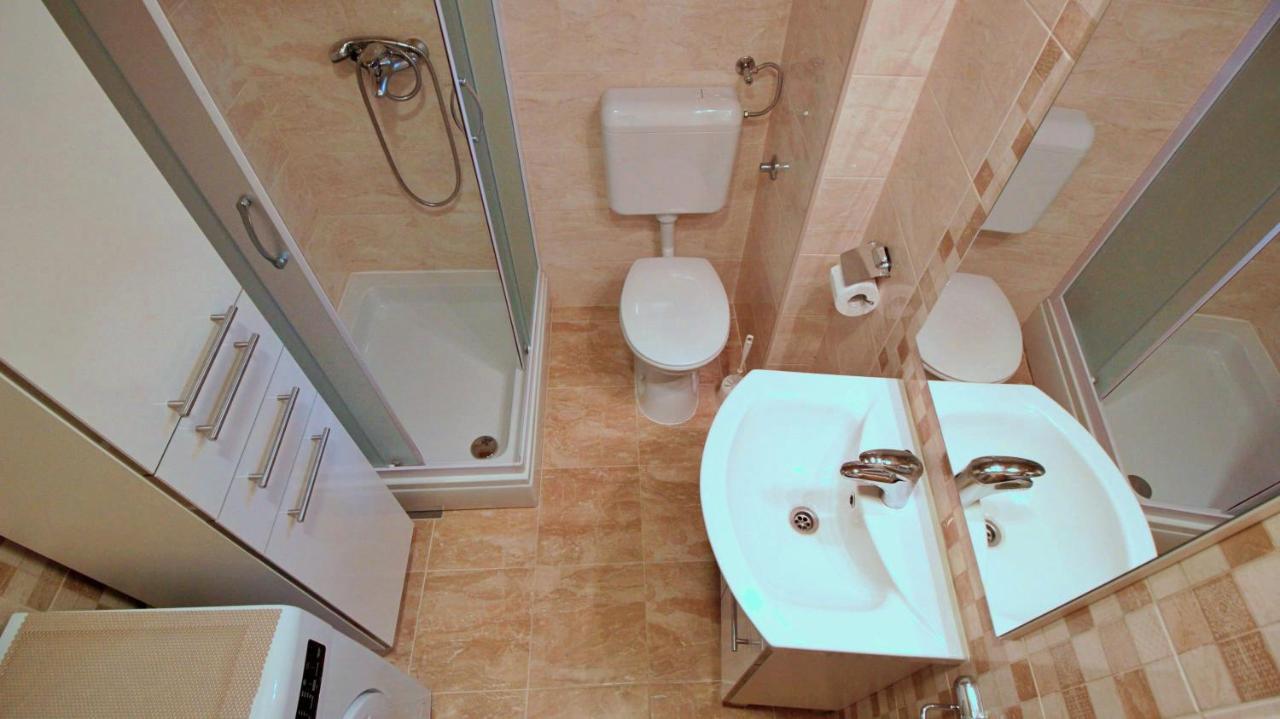 Holiday Home Jozo أوميس المظهر الخارجي الصورة